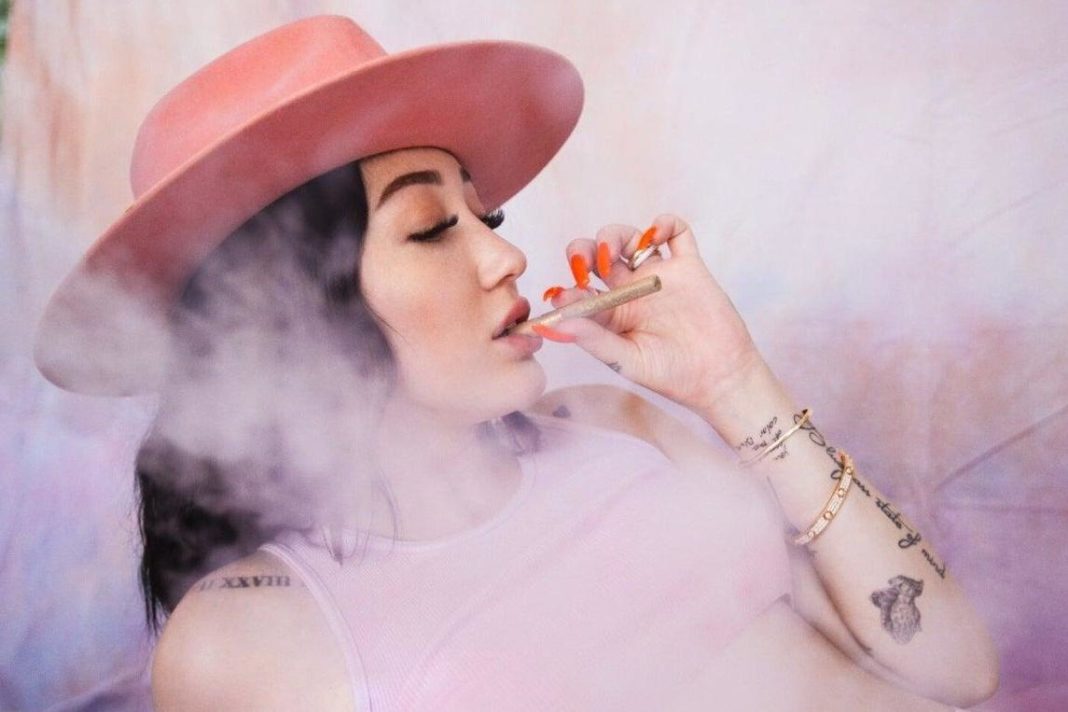 noah-cyrus-interview:-'you-don't-have-to-like-my-music,-but-don't-tell-me-to-drink-bleach'
