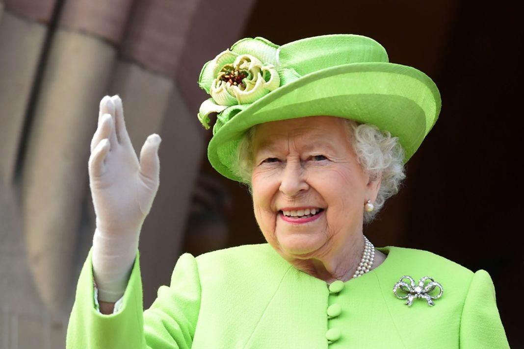 queen-returns-to-buckingham-palace-despite-london-becoming-epicentre-of-uk-coronavirus-outbreak