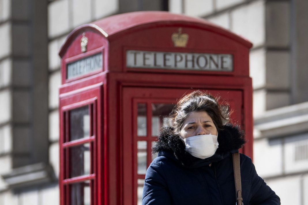 uk-coronavirus-live:-latest-cases-and-death-toll-set-to-be-announced-as-boris-johnson-hails-405,000-conscripts-to-nhs-volunteer-army