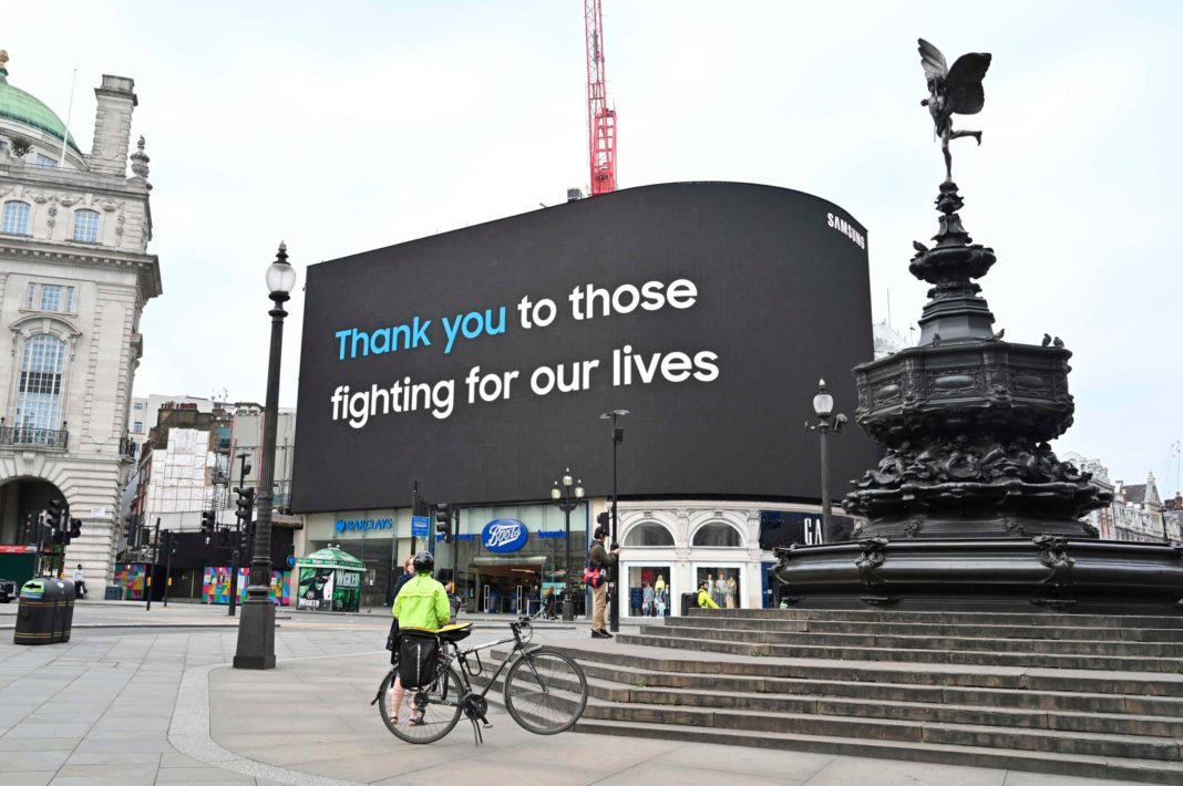uk-to-fly-in-more-than-80-tonnes-of-ppe-for-health-workers-as-hospital-death-toll-passes-15,000