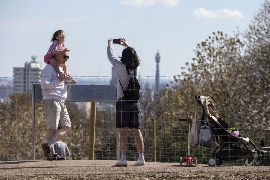 uk-weather-forecast:-britain-to-be-hotter-than-lanzarote-this-week-as-temperatures-to-soar-to-highs-of-24c