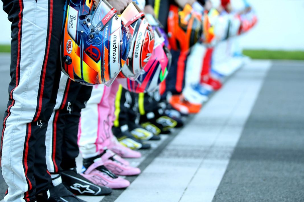 f1-could-lose-eight-cars-from-grid-due-to-coronavirus,-warns-mclaren-boss-zak-brown
