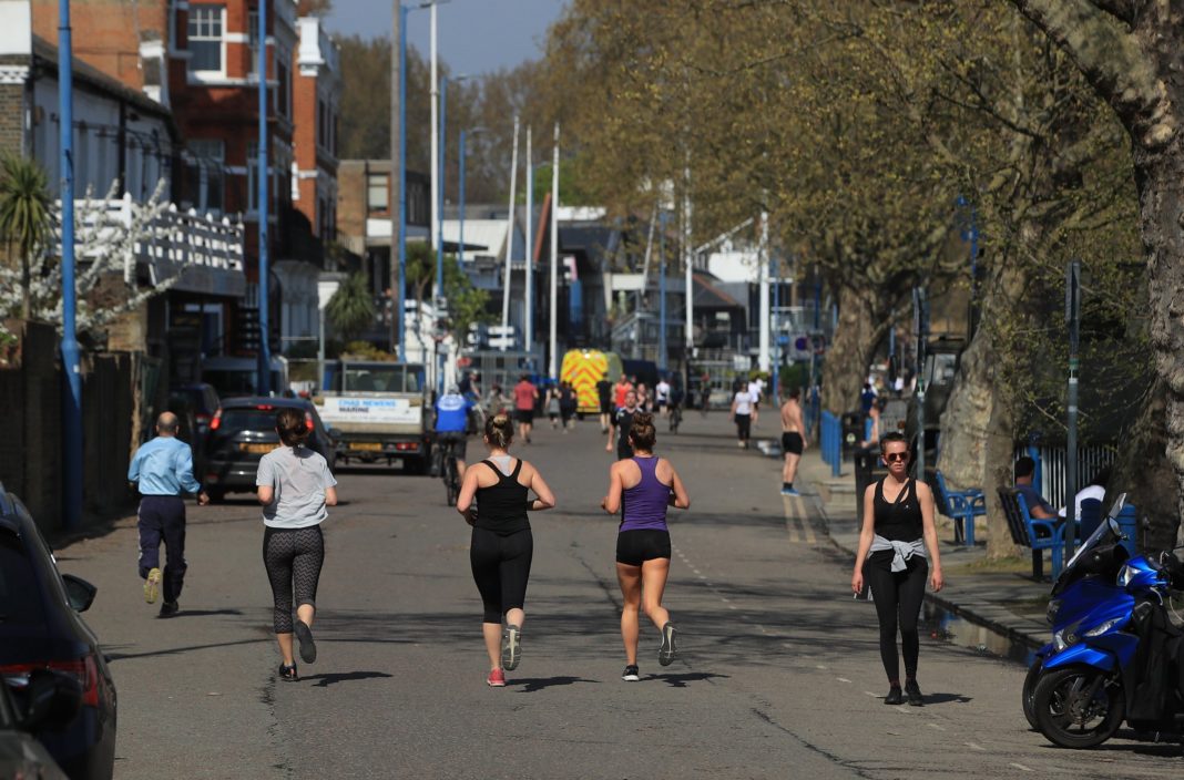 coronavirus-uk-live:-brits-urged-to-stick-to-lockdown-restrictions-over-easter-weekend-after-biggest-daily-spike-in-recorded-covid-19-deaths