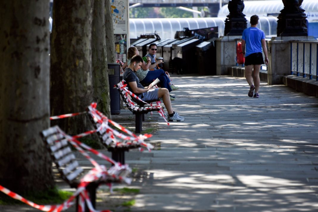 uk-coronavirus-live:-lockdown-plan-'to-include-14-day-quarantine-for-arrivals'-as-garden-centres-set-to-reopen