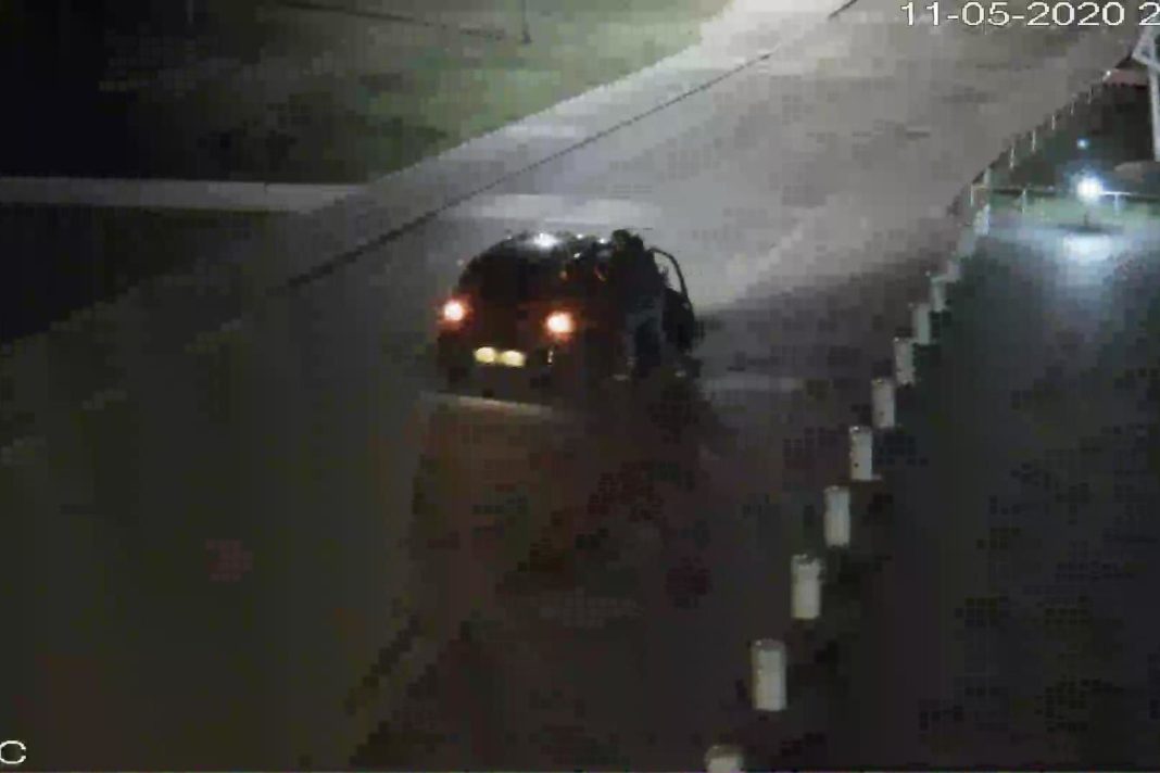police-appeal-after-'distressed'-woman-'forced-into-dark-car'-in-north-london