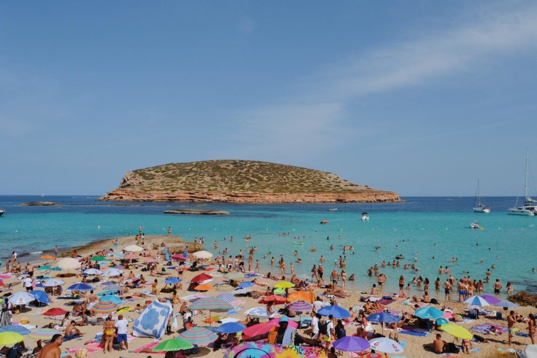 tourists-to-be-welcomed-to-spain-'as-soon-as-possible'