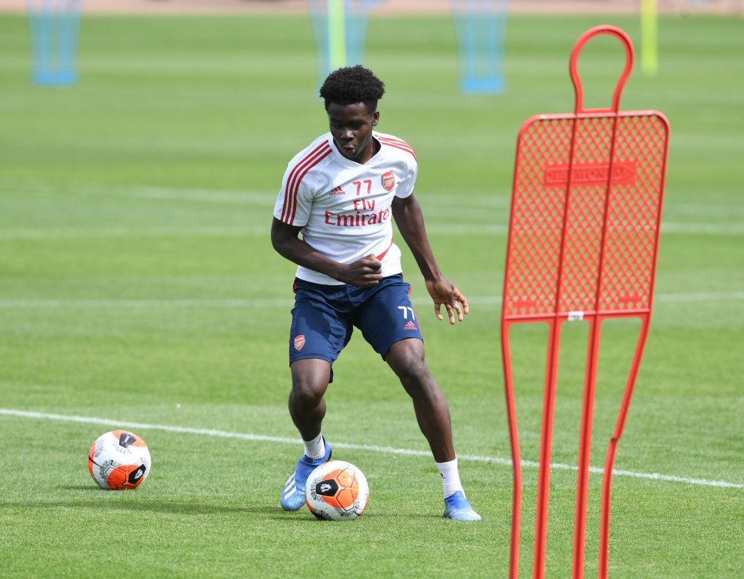 arsenal-fans-hopeful-that-bukayo-saka-has-dropped-hint-over-imminent-contract-agreement