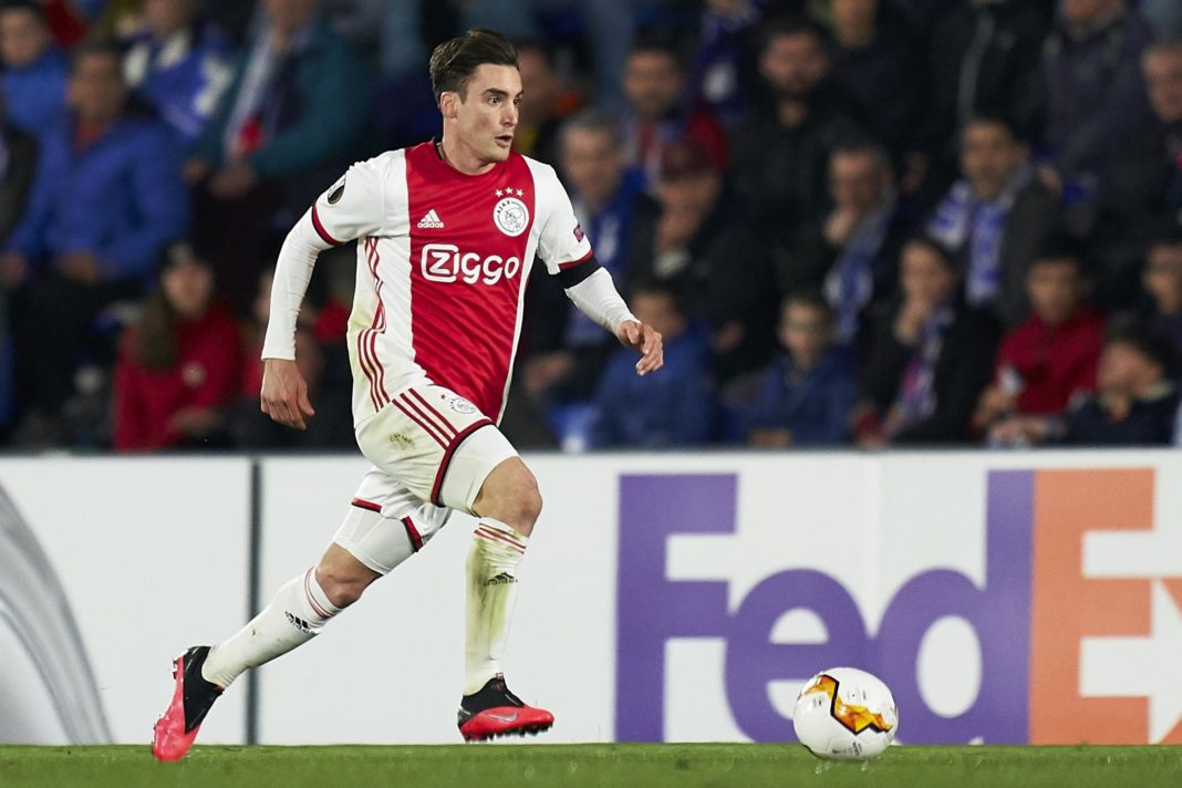 nicolas-tagliafico's-agent-delivers-transfer-boost-for-arsenal-and-chelsea