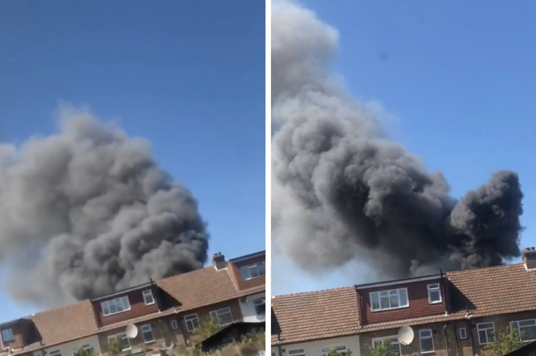 park-royal-fire:-huge-plumes-of-smoke-as-125-firefighters-battle-blaze-at-industrial-site-in-west-london