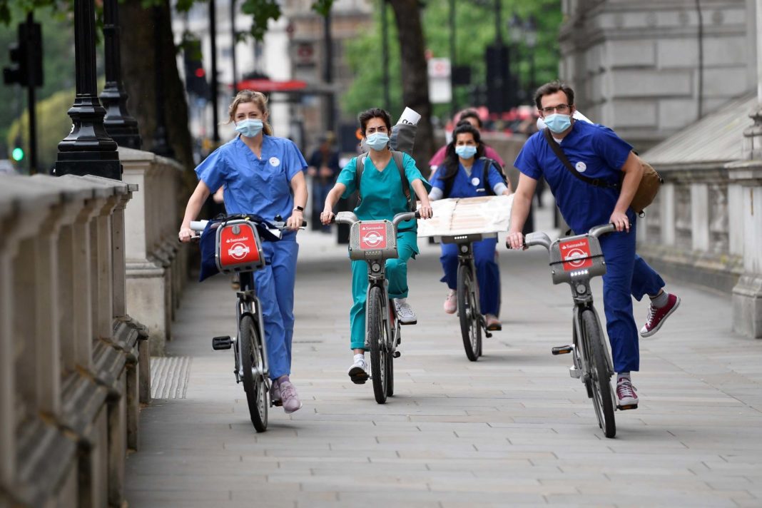 uk-coronavirus-live:-death-toll-nears-40,000-as-boris-johnson-says-he-is-'willing-to-self-isolate'-if-alok-sharma-tests-positive-for-virus