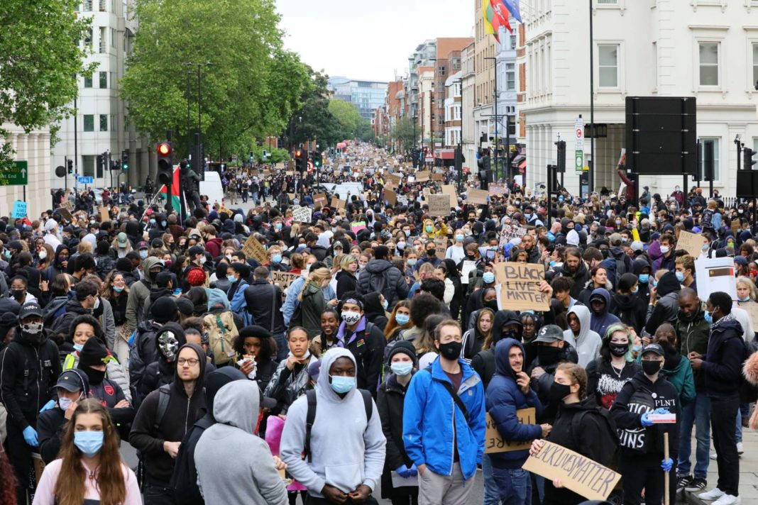 london-george-floyd-protests-live:-thousands-march-from-parliament-square-in-black-lives-matter-demonstration