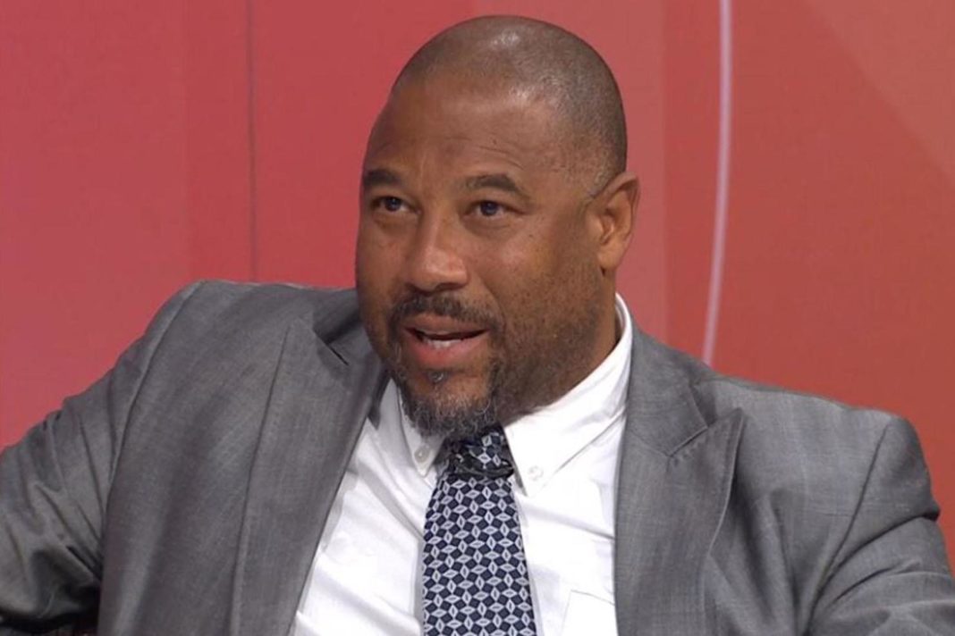 john-barnes-issues-apology-after-liverpool-legend-accidentally-shares-porn-image-on-twitter