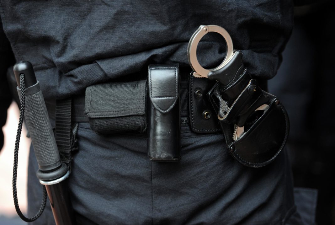 metropolitan-police-officer-charged-with-racially-aggravated-assault-after-essex-taxi-driver-suffers-broken-jaw