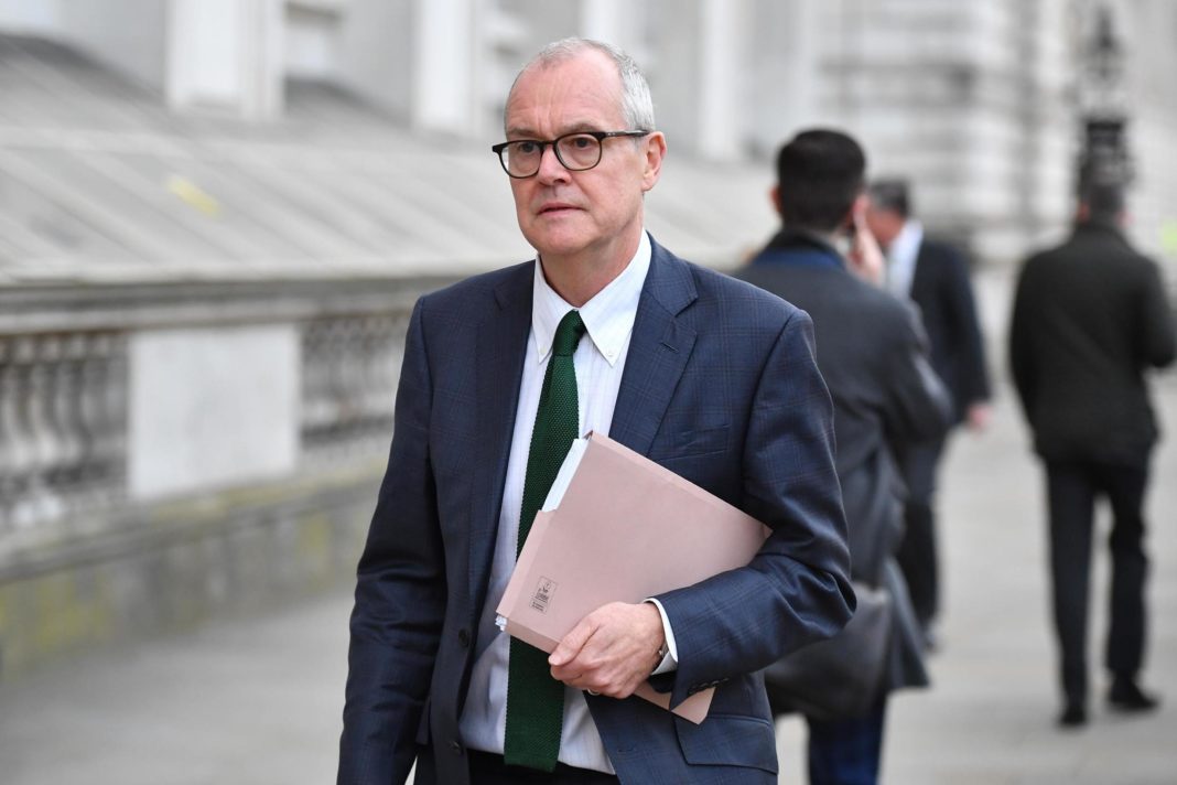 government-scientists-who-guided-uk's-covid-19-response-warn-the-disease-is-'growing-across-the-world'