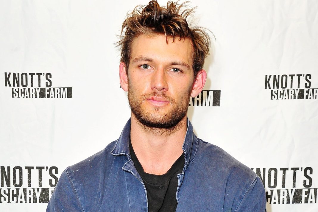 alex-pettyfer:-i-never-intended-to-direct-my-new-movie-back-roads