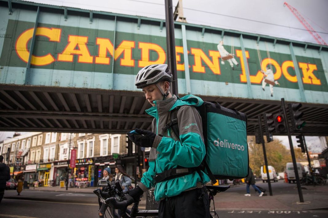 deliveroo-teams-up-with-lloyd's-pharmacy-to-drop-medicine-off-to-your-door