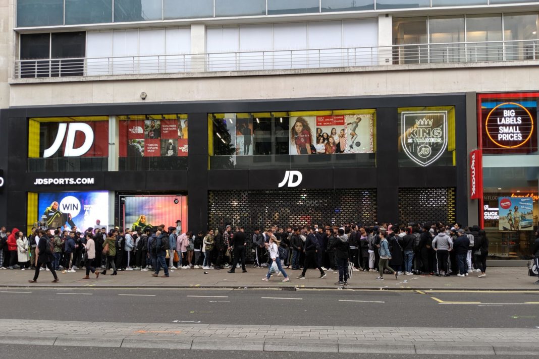 jd-sports-warns-shoppers-are-"nervous"-of-crowds