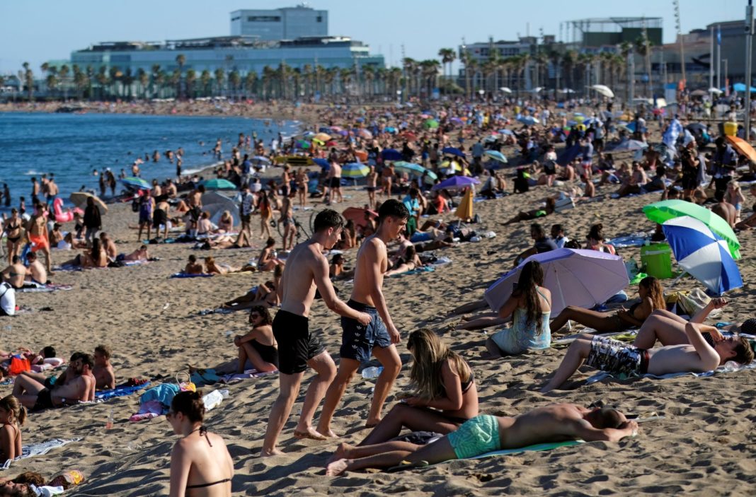 uk-coronavirus-live:-spain-quarantine-rule-hits-british-holidaymakers-as-global-covid-19-cases-top-16-million