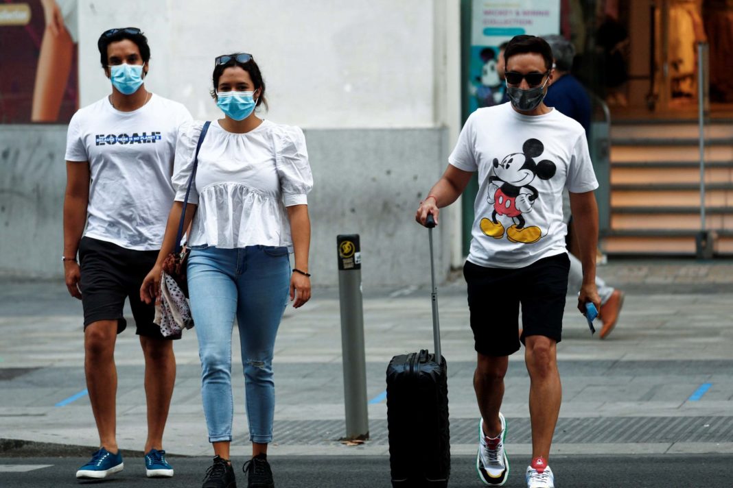 uk-coronavirus-live:-heathrow-boss-calls-for-airport-testing-to-cut-travel-quarantine-as-europe-second-wave-fears-mount