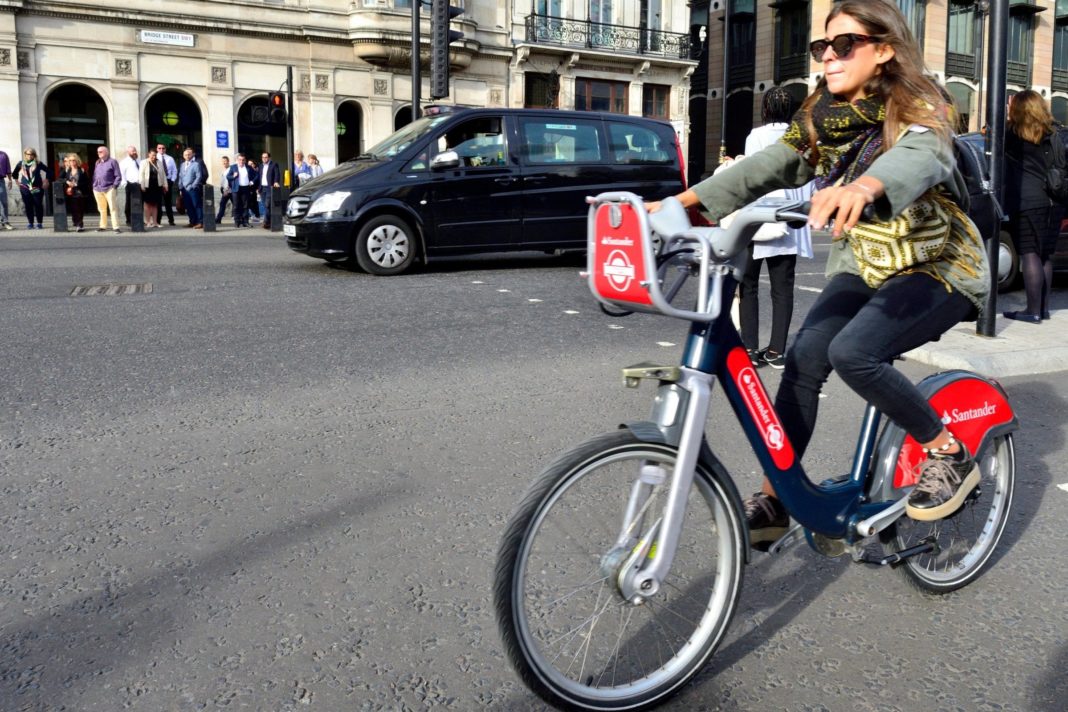 coronavirus-crisis-sparks-huge-spike-in-london-cycle-hire-as-2-million-people-pick-up-'boris-bikes'