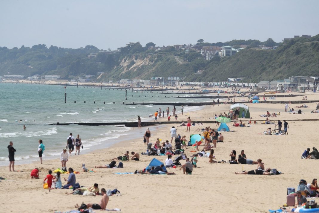 uk-weather-forecast:-temperatures-to-hit-sizzling-highs-of-35c-on-what-could-be-hottest-day-of-year-so-far