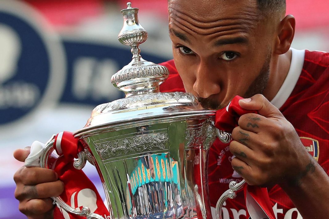 transfer-news-live:-man-united-eye-gabriel,-arsenal-offer-aubameyang-new-contract,-leeds-want-brentford-duo