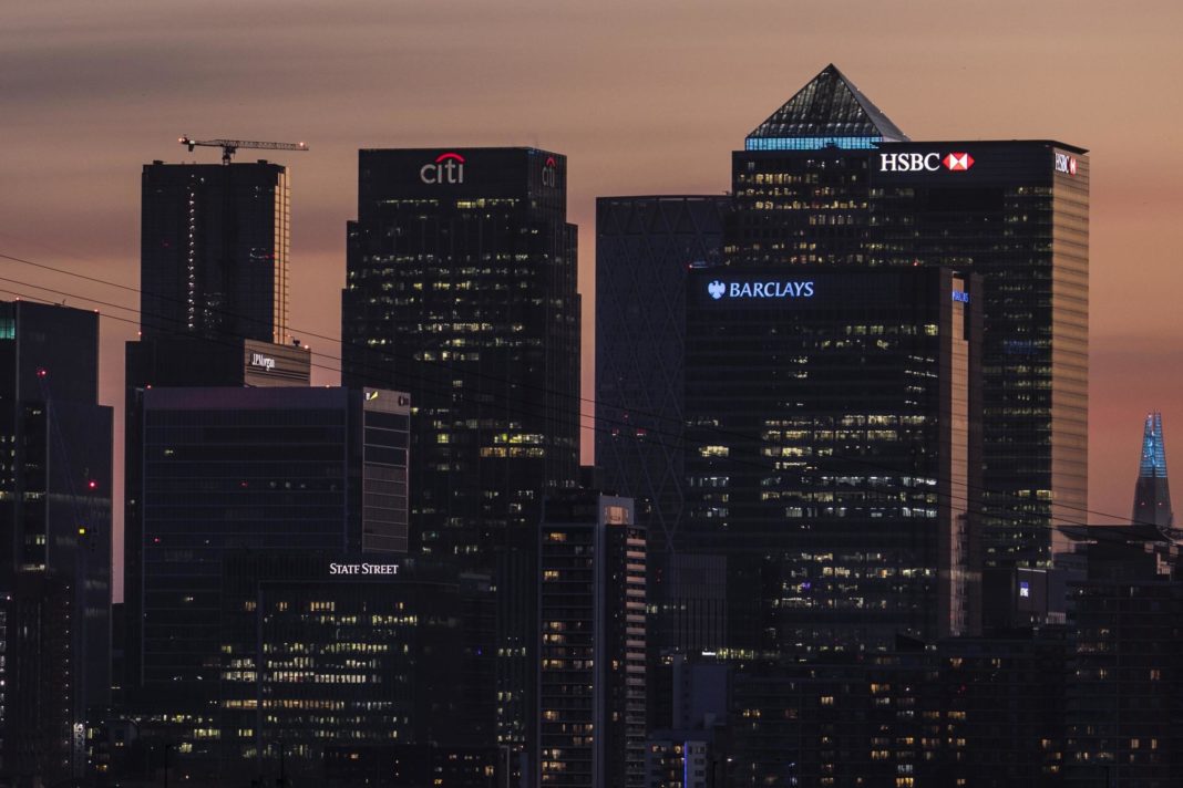 the-best-20-shares-and-funds-to-buy-in-a-recession