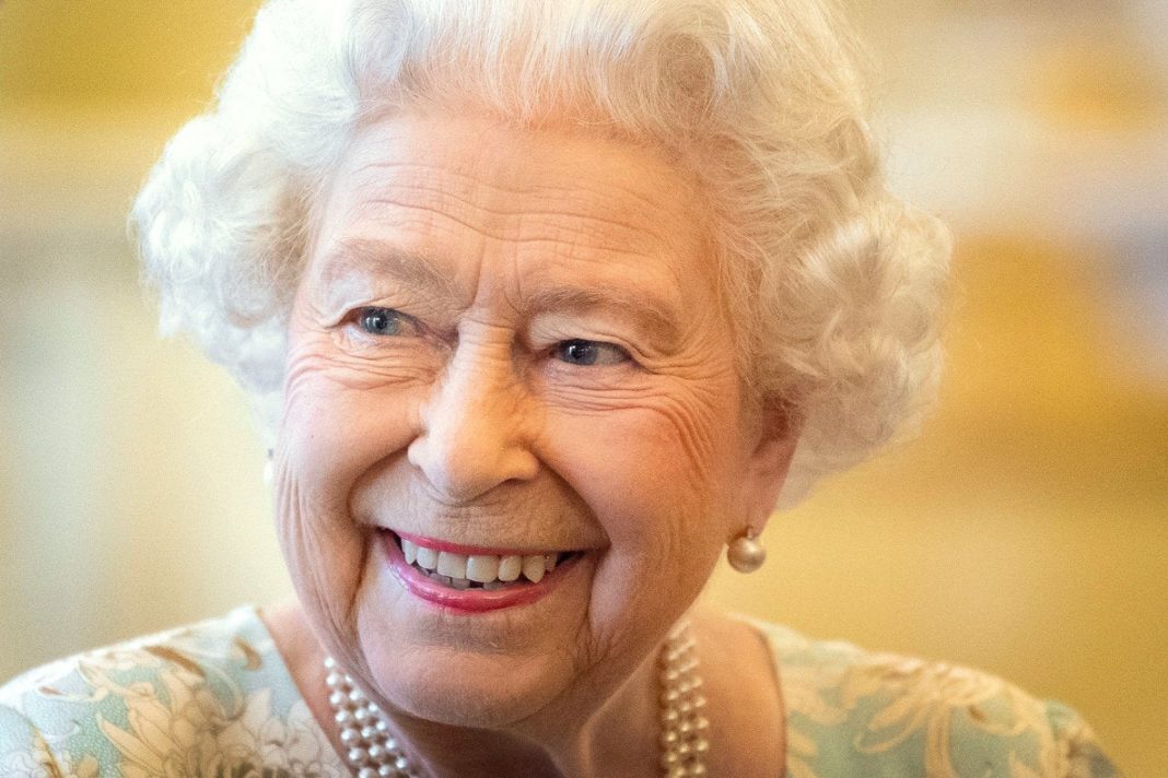 vj-day-anniversary:-queen-pays-tribute-to-'sacrifice-and-bravery'-of-those-who-fought-for-freedom