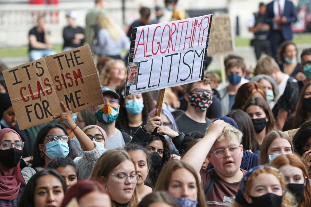 a-levels-and-gcses-live:-government-'to-make-announcement-on-grades'-as-boris-johnson-urged-to-fix-'shambolic'-system