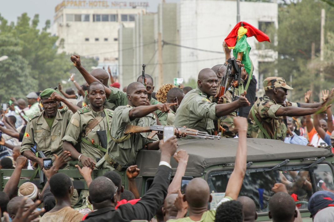 mali-president-announces-resignation-hours-after-mutinous-soldiers-attempt-coup