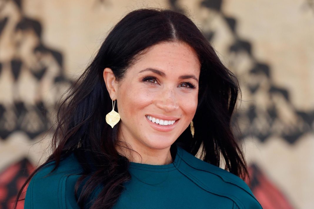 meghan-markle-encourages-women-to-vote-in-upcoming-us-election-saying:-'if-you-are-complacent,-you're-complicit'