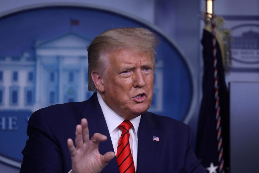 donald-trump-defends-teenager-accused-of-killing-two-during-wisconsin-protests
