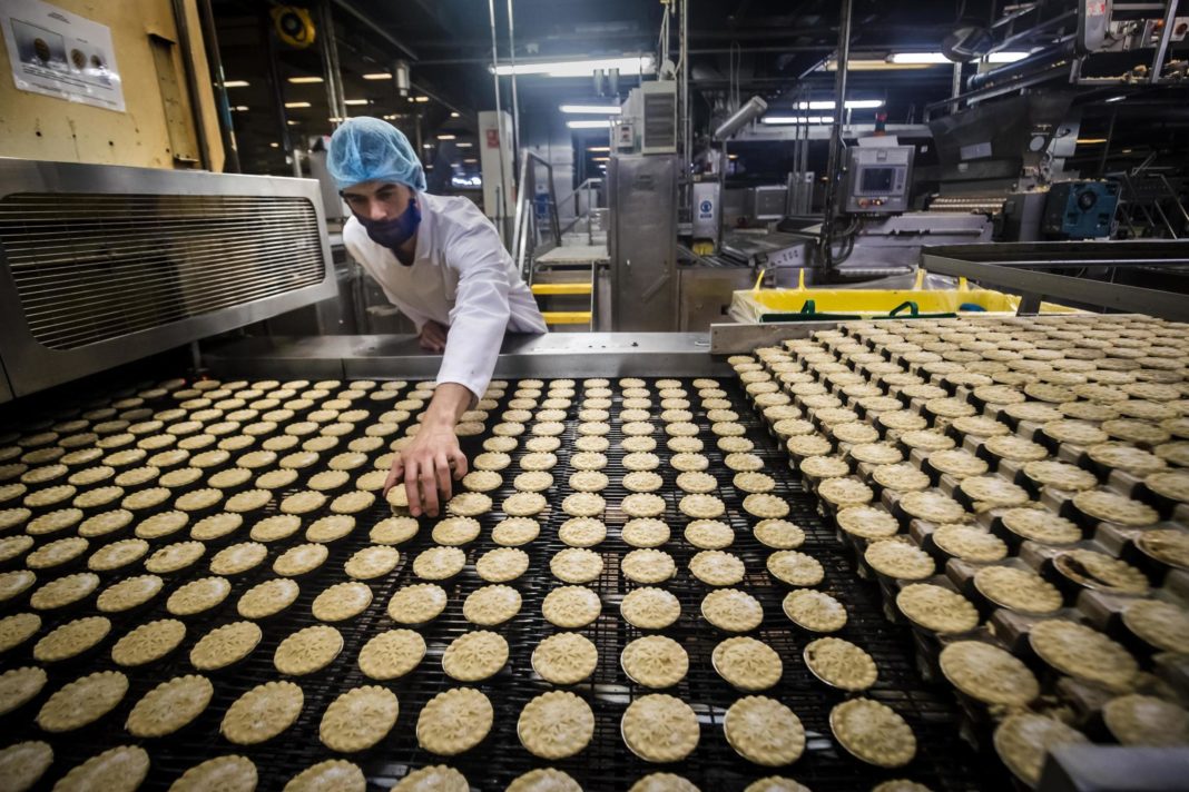 uk-manufacturing-grows-at-fastest-rate-for-six-years-in-august