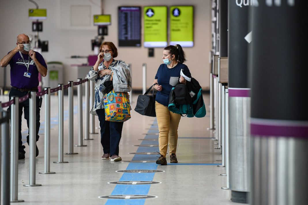ministers-under-fire-from-holidaymakers-for-'lack-of-clarity'-on-quarantine-exemption-list