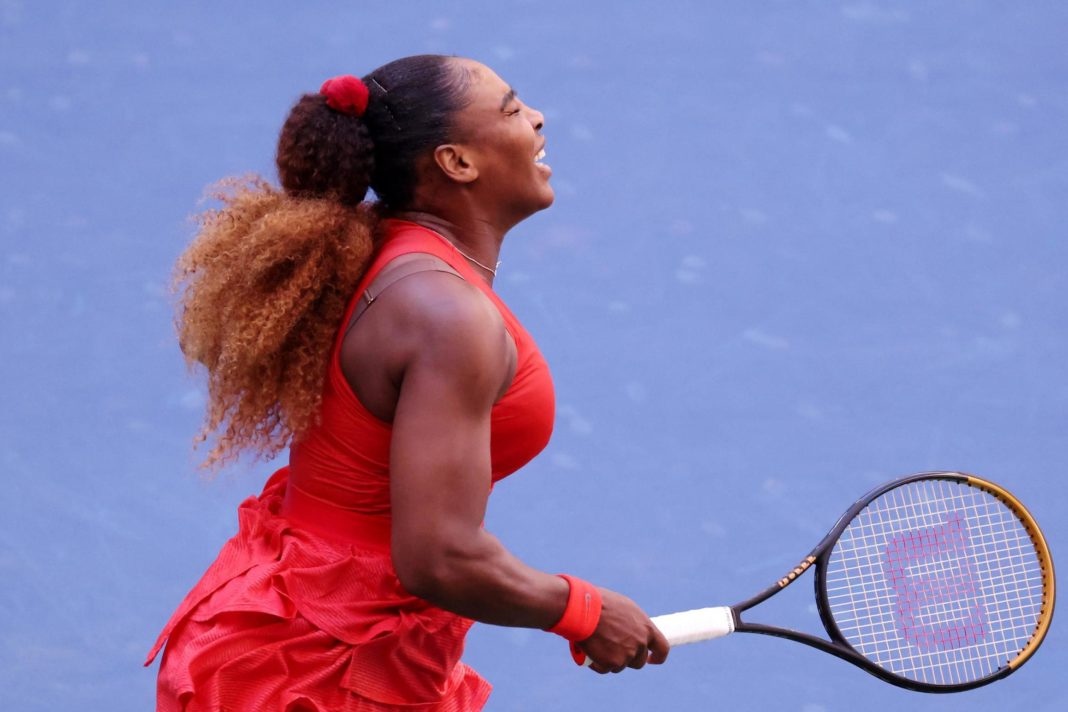 serena-williams-battles-past-sloane-stephens-at-us-open-to-keep-grand-slam-record-hopes-alive
