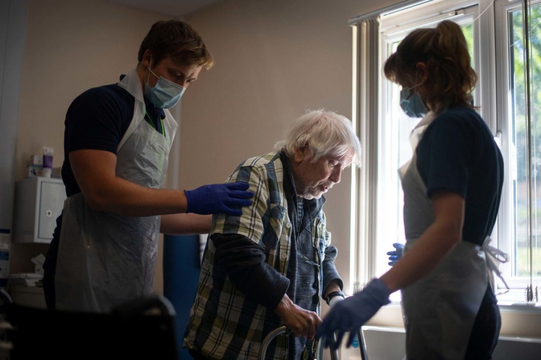 uk-coronavirus-live:-4.5-million-vulnerable-people-could-be-told-to-self-isolate-amid-virus-surge-with-care-homes-put-on-alert