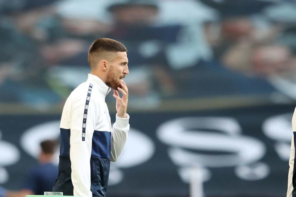 tottenham-fans-must-have-patience-with-matt-doherty,-says-jose-mourinho,-after-difficult-debut