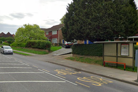 manhunt-after-suspect-'attempted-to-abduct'-two-11-year-old-schoolgirls-near-orpington-bus-stop