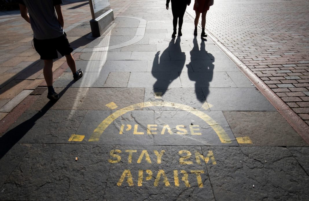 uk-coronavirus-live:-keir-starmer-calls-problems-with-testing-system-a-"national-scandal"-as-he-delivers-scathing-criticism-of-government's-pandemic-response