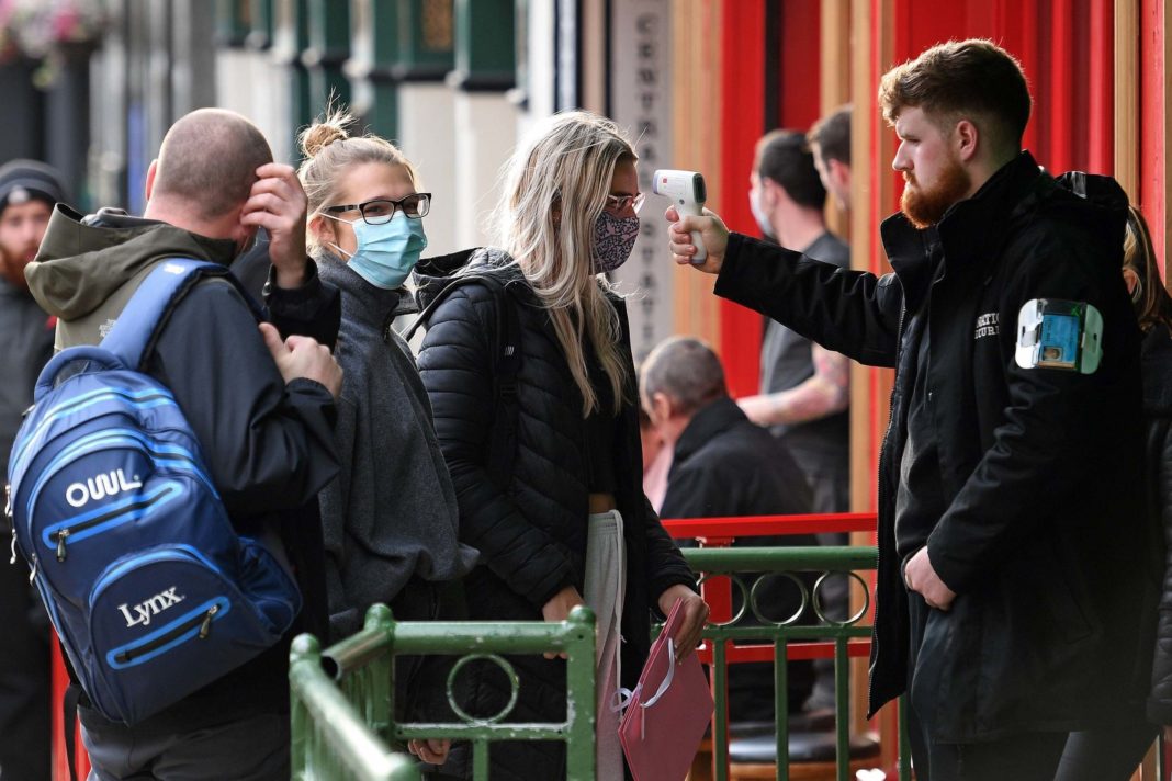 uk-coronavirus-live:-new-lockdown-rules-start-in-north-of-england-as-'thousands-of-students-test-positive-for-covid-19'