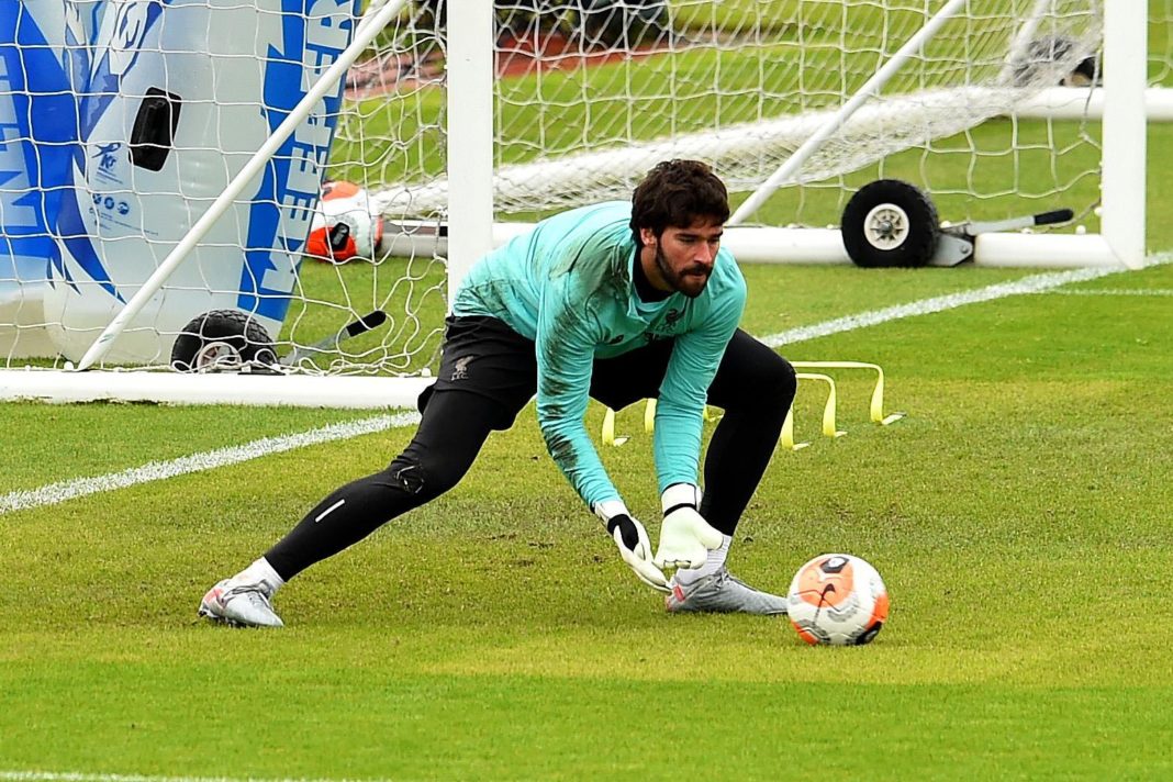 liverpool-goalkeeper-alisson-becker-facing-up-to-six-weeks-out-with-shoulder-injury,-says-jurgen-klopp
