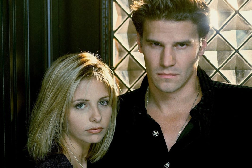 sarah-michelle-gellar-tells-kelly-clarkson-her-kids-are-watching-buffy-the-vampire-slayer