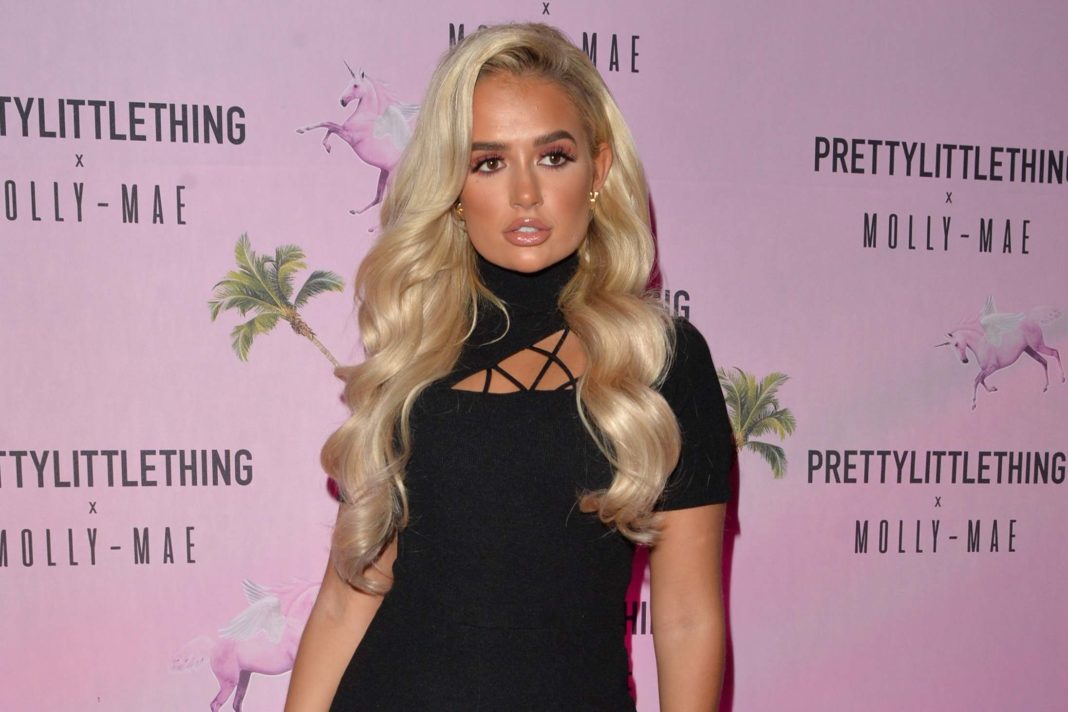 molly-mae-hague-leaves-hospital-after-'tough-week'