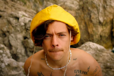 harry-styles-drops-new-golden-music-video