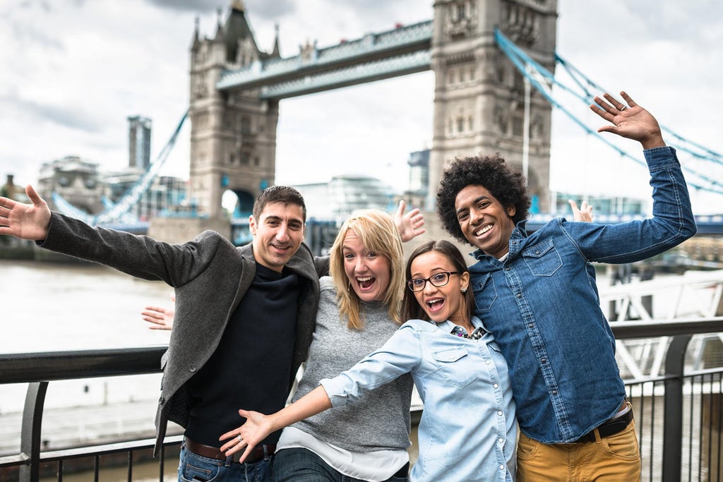 traveling-in-a-group?-how-to-sort-your-insurance