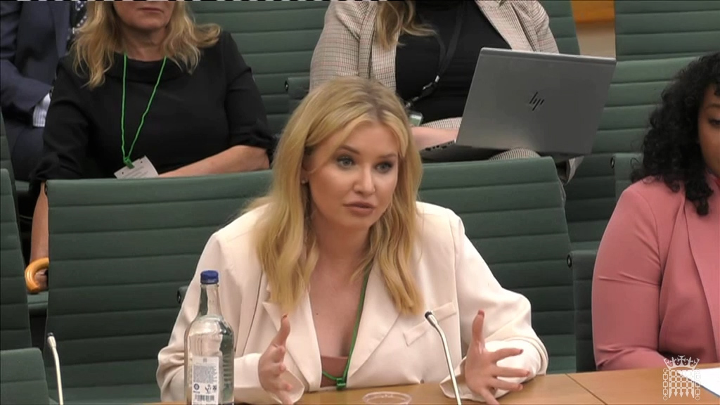 ‘we-need-mandatory-id-on-social-media-platforms’-–-amy-hart