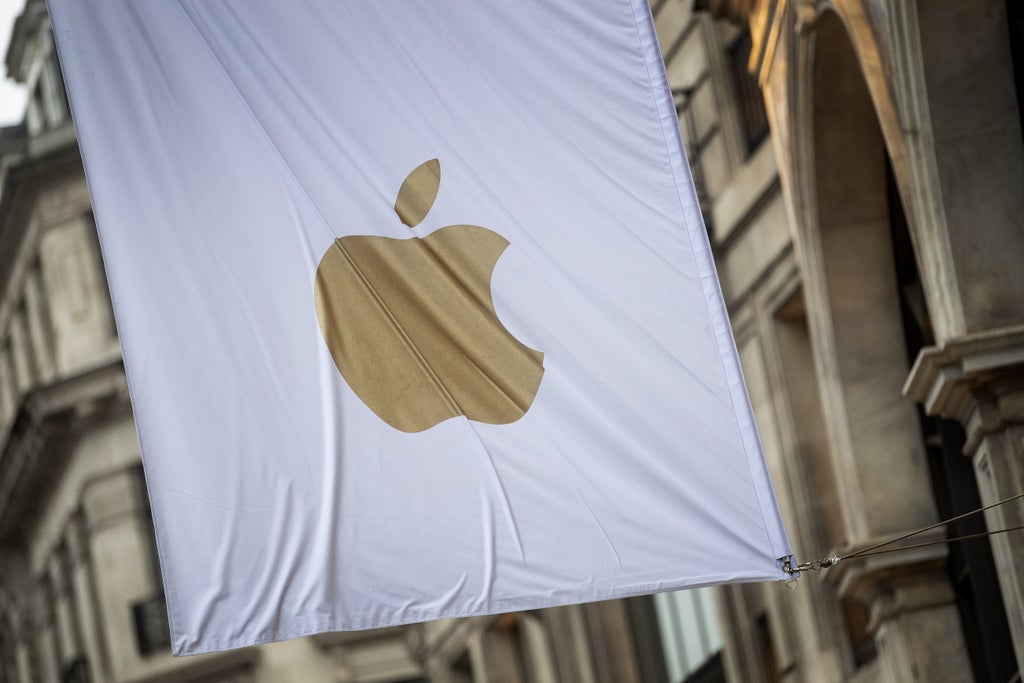 market-report:-apple-launch-fails-to-wow-investors-fishing-for-chips
