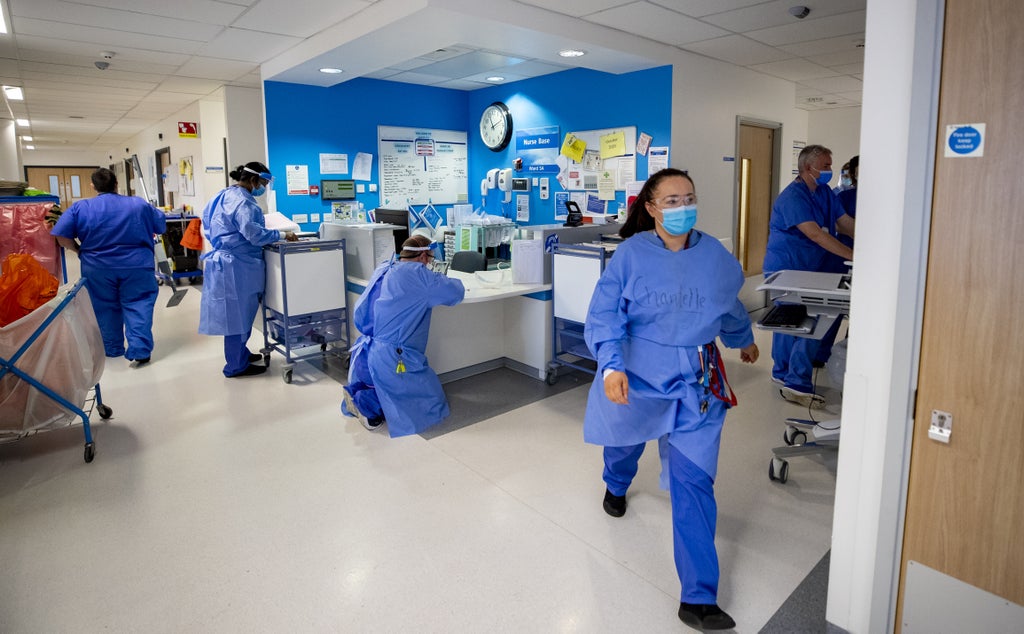 life-expectancy-in-england-drops-due-to-excess-deaths-in-covid-pandemic