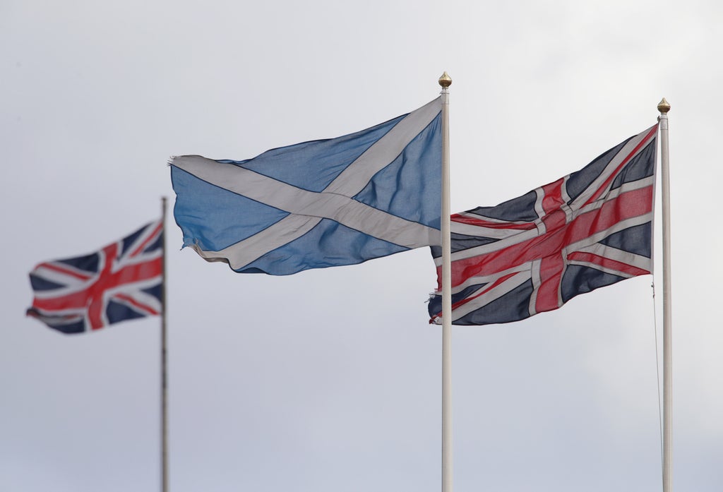 uk-moving-closer-together,-not-further-apart,-gordon-brown-claims-after-new-poll