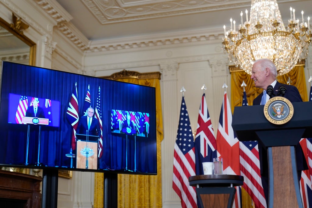 ‘that-fella-down-under’:-joe-biden-forgets-australian-pm-scott-morrison’s-name-during-security-pact-announcement